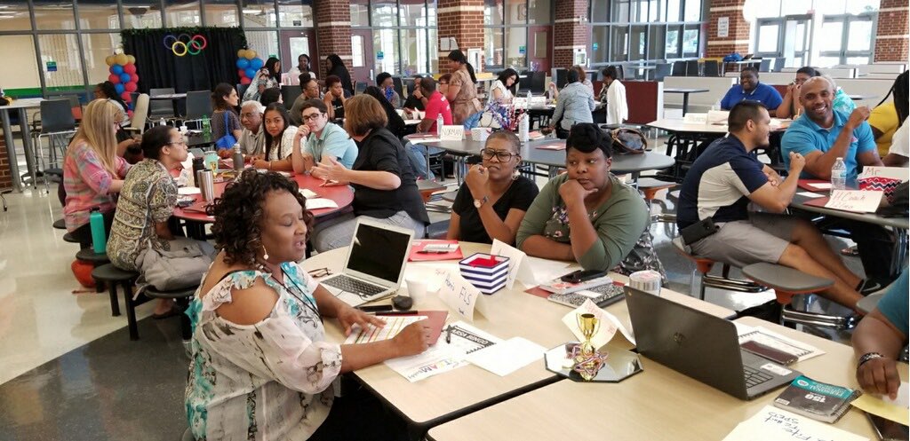 ARSADallas's tweet photo. We love to learn and so will our scholars. #OntheRoadtoGold #ARSAStrong #AllDayLong https://t.co/YJgfPSpx9Y