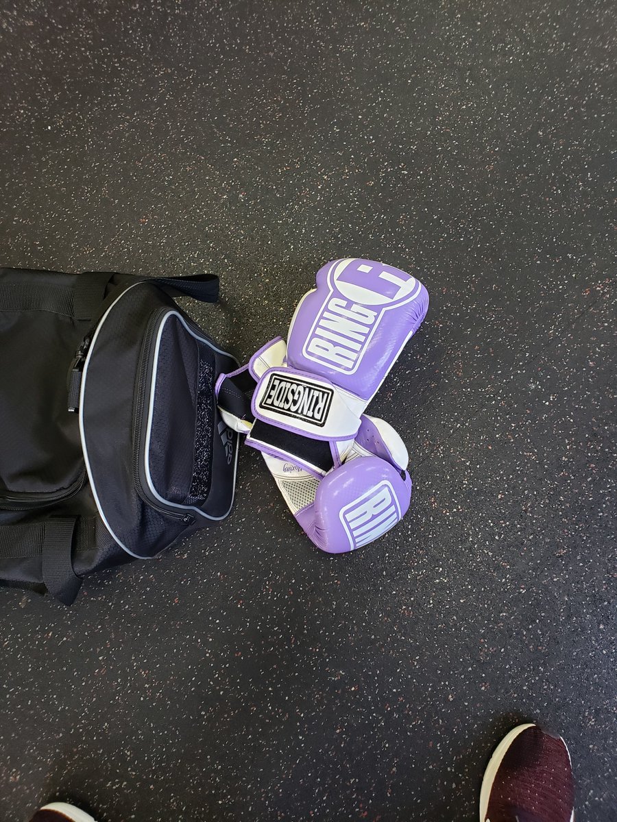 crankypuppy11's tweet photo. Effective stress relief #punchstuff
@BetoORourke
#BetoORourke
#Beto
#Beto2020
#BetoForPresident
#BetoForAmerica
#LetBetoBeBeto
#IChooseBeto
#DemPrimary https://t.co/uZ04tMnZyz