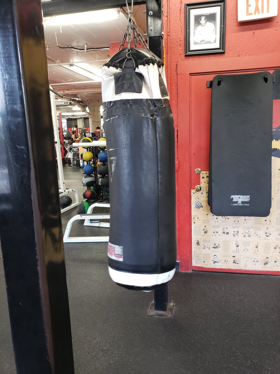 crankypuppy11's tweet photo. Effective stress relief #punchstuff
@BetoORourke
#BetoORourke
#Beto
#Beto2020
#BetoForPresident
#BetoForAmerica
#LetBetoBeBeto
#IChooseBeto
#DemPrimary https://t.co/uZ04tMnZyz