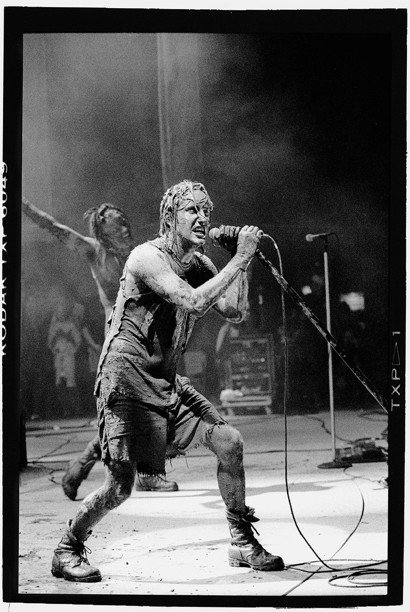 nineinchnails's tweet photo. On this day in 1994, Nine Inch Nails performed at #Woodstock94. Here’s what they played: https://t.co/7qkxGeZpWn https://t.co/qq2xDCaz6e