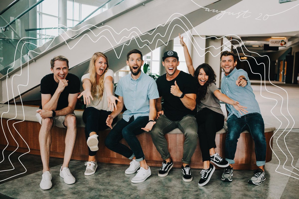 Overflow tweet media