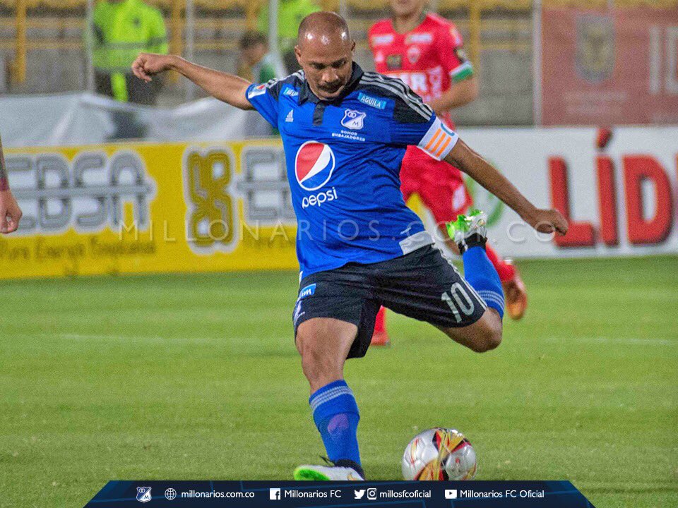 MillosFCoficial's tweet photo. #DiaInternacionalDelZurdo 🔵⚪️

@Mayer10oficial @gabifernandez10 @nicovikonis27 https://t.co/UEdKccnY1T