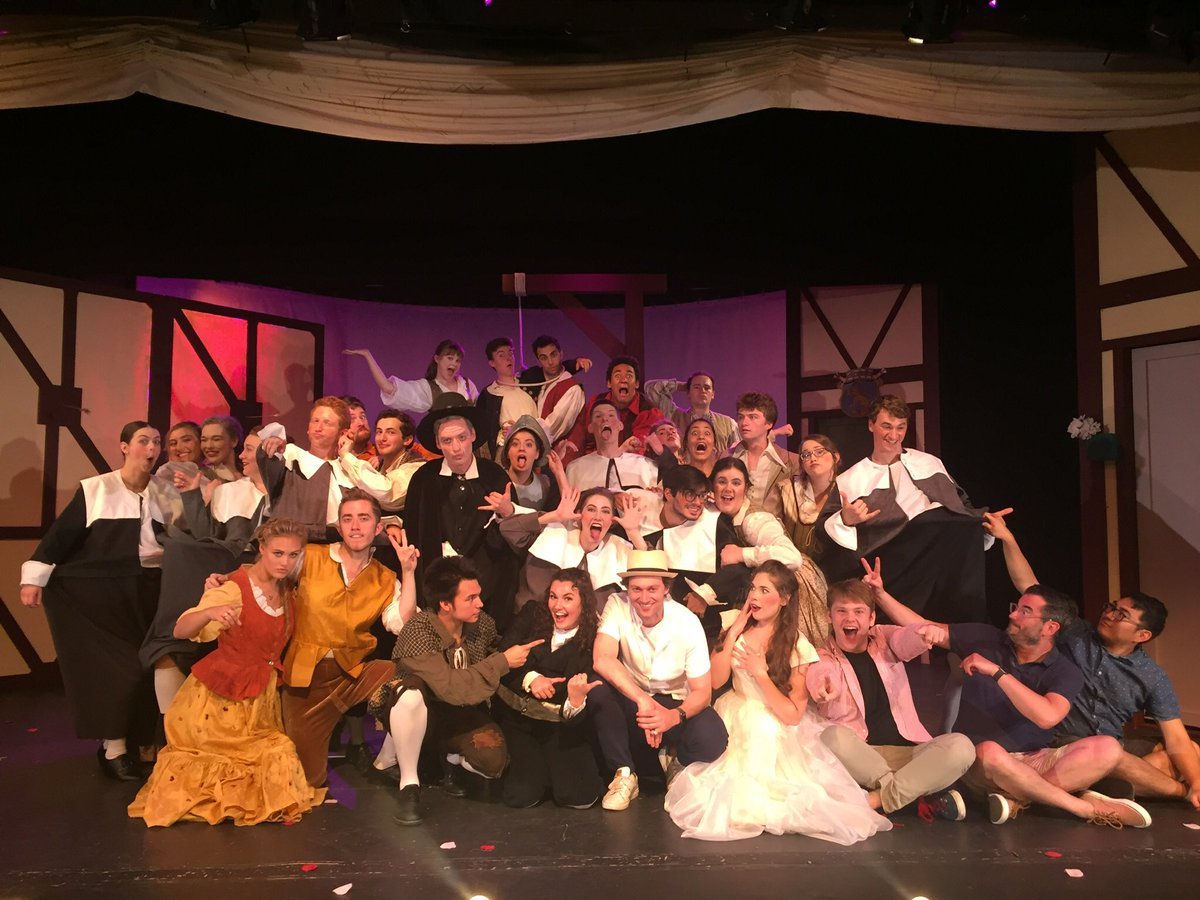 TheBryceCapades's tweet photo. Happy Opening to all my Knickerbockers @CollegeLightOp !!! I had an amazing week directing this fearless band of players! https://t.co/Fkr5ZONoY8