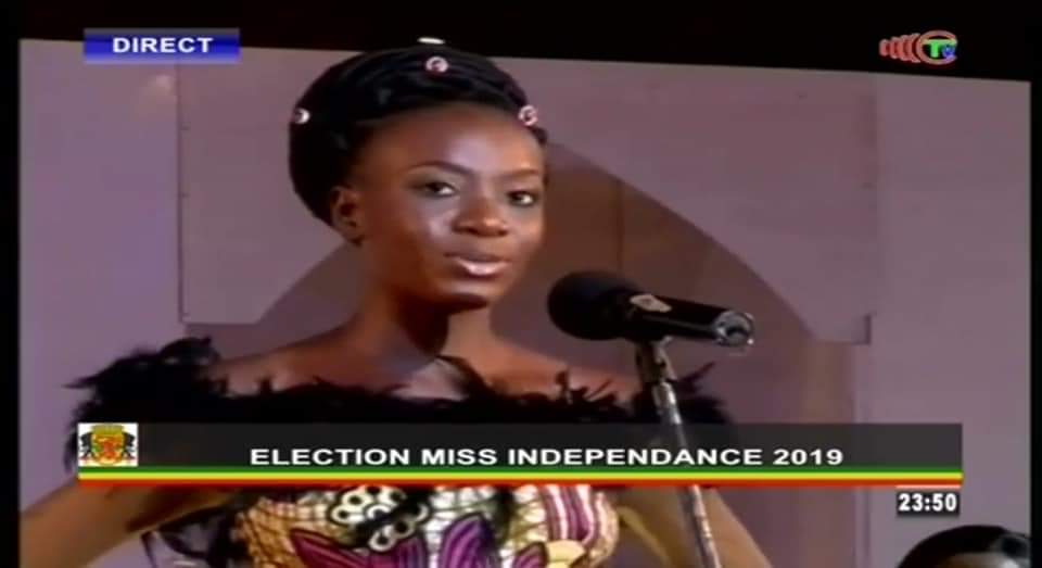 MissIndepCG's tweet photo. En direct de Télé Congo.

5e Sortie [INTERVIEWS] des six filles finalistes :

Sont retenues, N°: 2, 4, 5, 12, 17 et 19, pour la dernière partie. Elles exposent sur la journée internationale de la femme (08 mars). https://t.co/0F8QqOQcRV