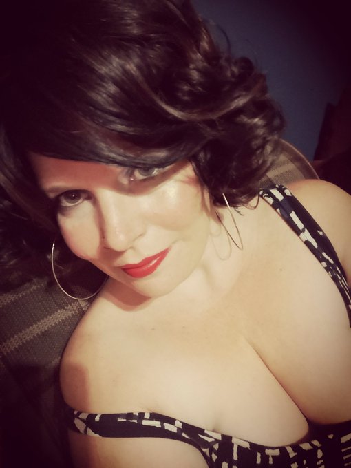 Got a new wig!! LOVE it! https://t.co/BB3tHyrcWW<a href="/tag/thongthursday"class="tags"><span>#thongthursday</span></a>