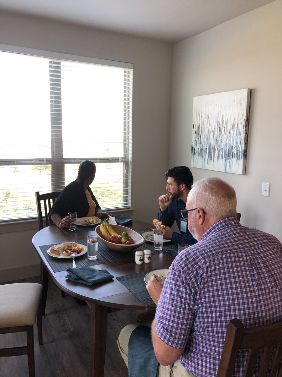 dr_pettyjohn's tweet image. Enjoyed a great lunch with the amazing @gpmorgan3 @TurnerA2018 @RMCISDLSSP_T —my #STATstrong team! Had a ‘Fiesta’ Case Management training with our talented teachers and staff. Thank you Los Vaqueros West for the awesome chips and salsa! #castleberryisd #AllMeansAll4CISD