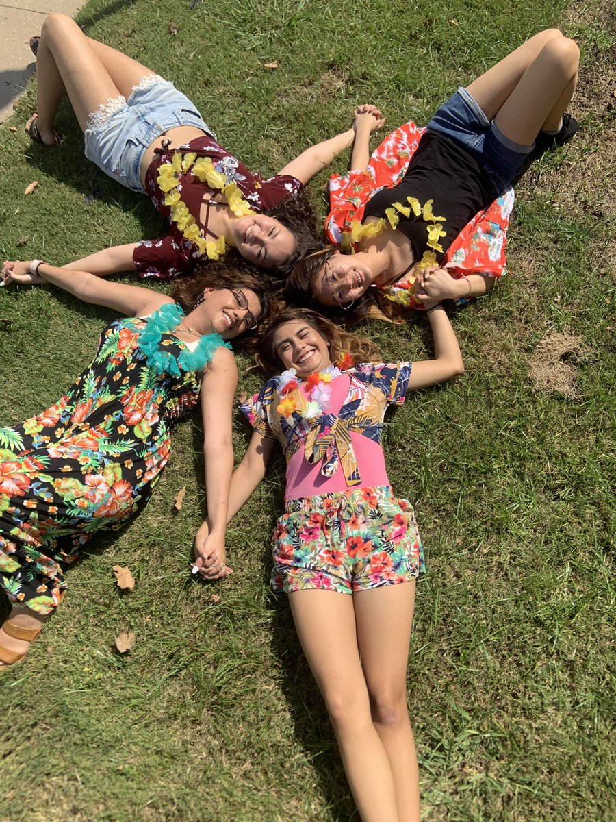 AriaHaberr_'s tweet image. Day 1 of spirit week ✔️🌺 #goadpi