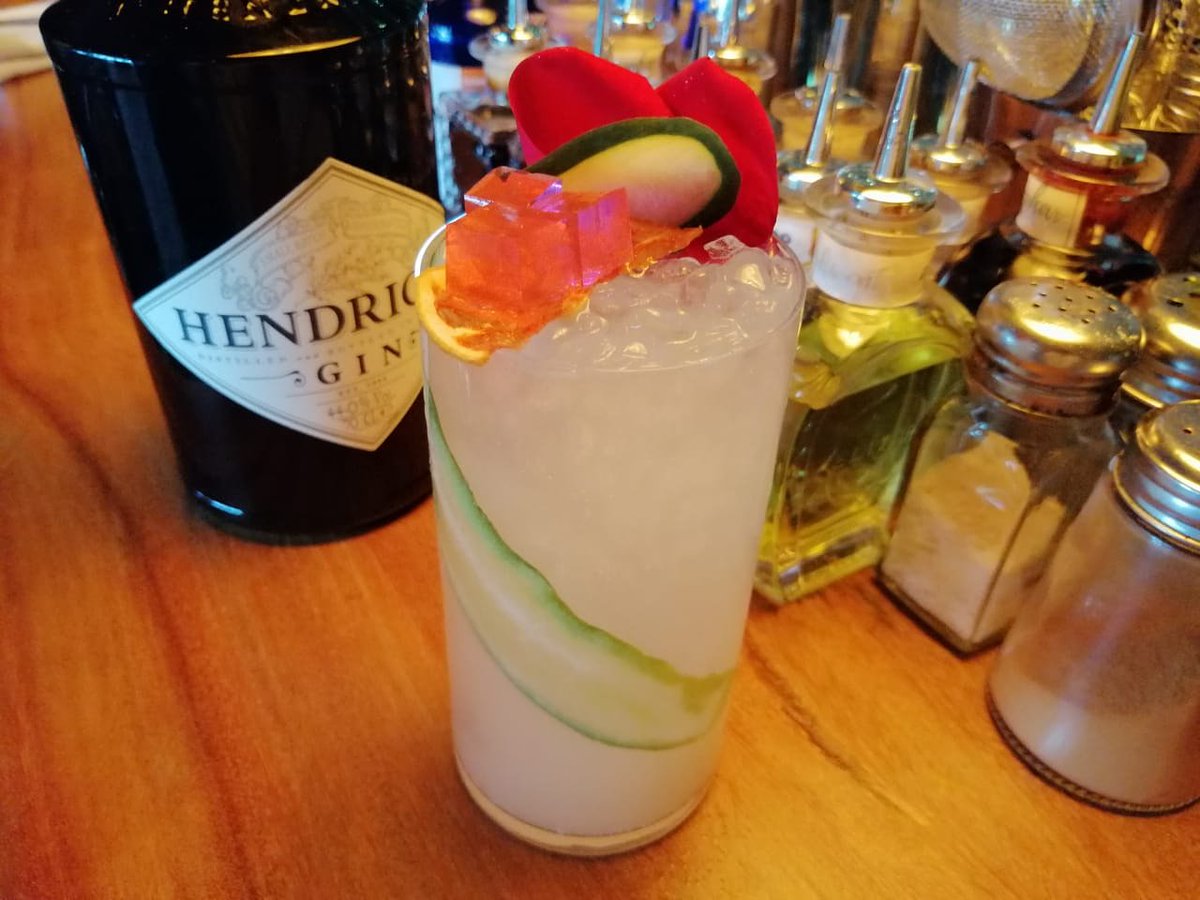 JavierLty's tweet photo. #tastemade
Hendricks, red petal water syrup, cucumber, greyfruit, limón.
#mexico🇲🇽 #guatemala🇬🇹 #elsalvador🇸🇻 #honduras🇭🇳 #nicaragua🇳🇮 #costarica🇨🇷 #panama🇵🇦 #colombia🇨🇴 #venezuela🇻🇪 #peru🇵🇪 #argentina🇦🇷 #uruguay🇺🇾 #paraguay🇵🇾 #cuba🇨🇺 #españa🇪🇸
#bartender #cocteles
@FMWineStore https://t.co/RcvXU2ngsp