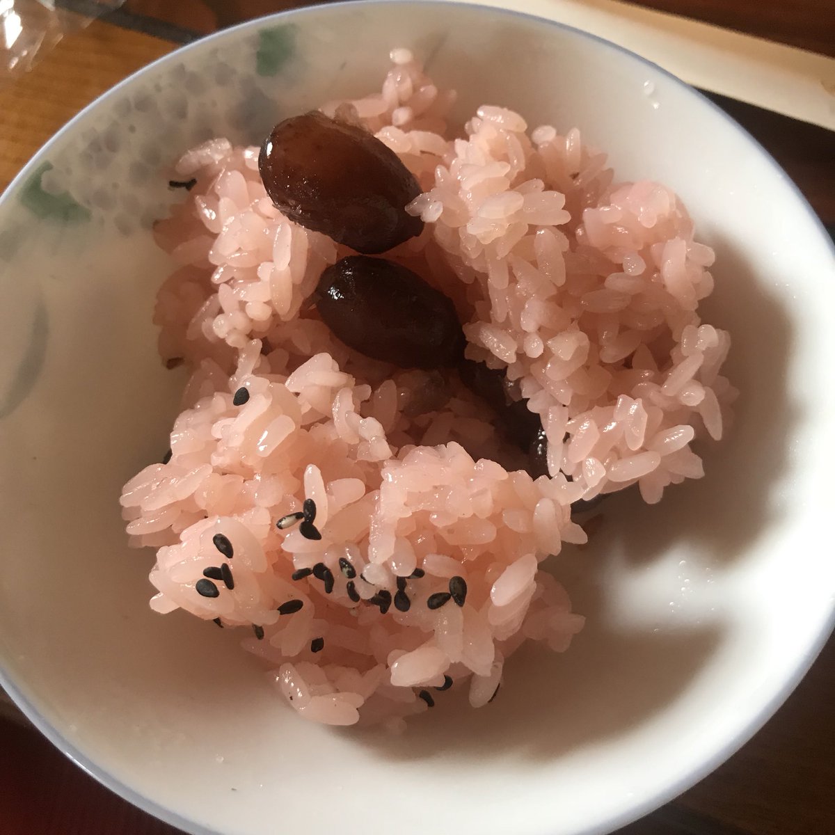 たこ焼き菜々 湯の川店 通常営業中 Ar Twitter 赤飯って大きい豆入ってて 甘いものだと思ってた 東京で赤飯食べたことないもんなぁ