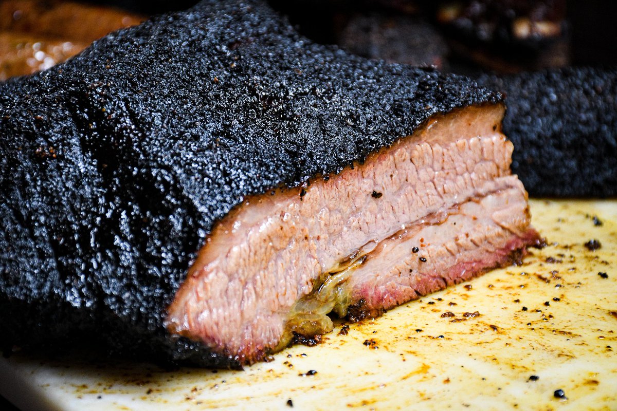 I know I always preach about lean brisket, but damn this fatty is on point! See what I did there? You're welcome.
<a href="/TheBodaciousBBQ/">Bodacious Mobberly</a> 

📸: <a href="/nosides_nosauce/">nosides_nosauce</a>