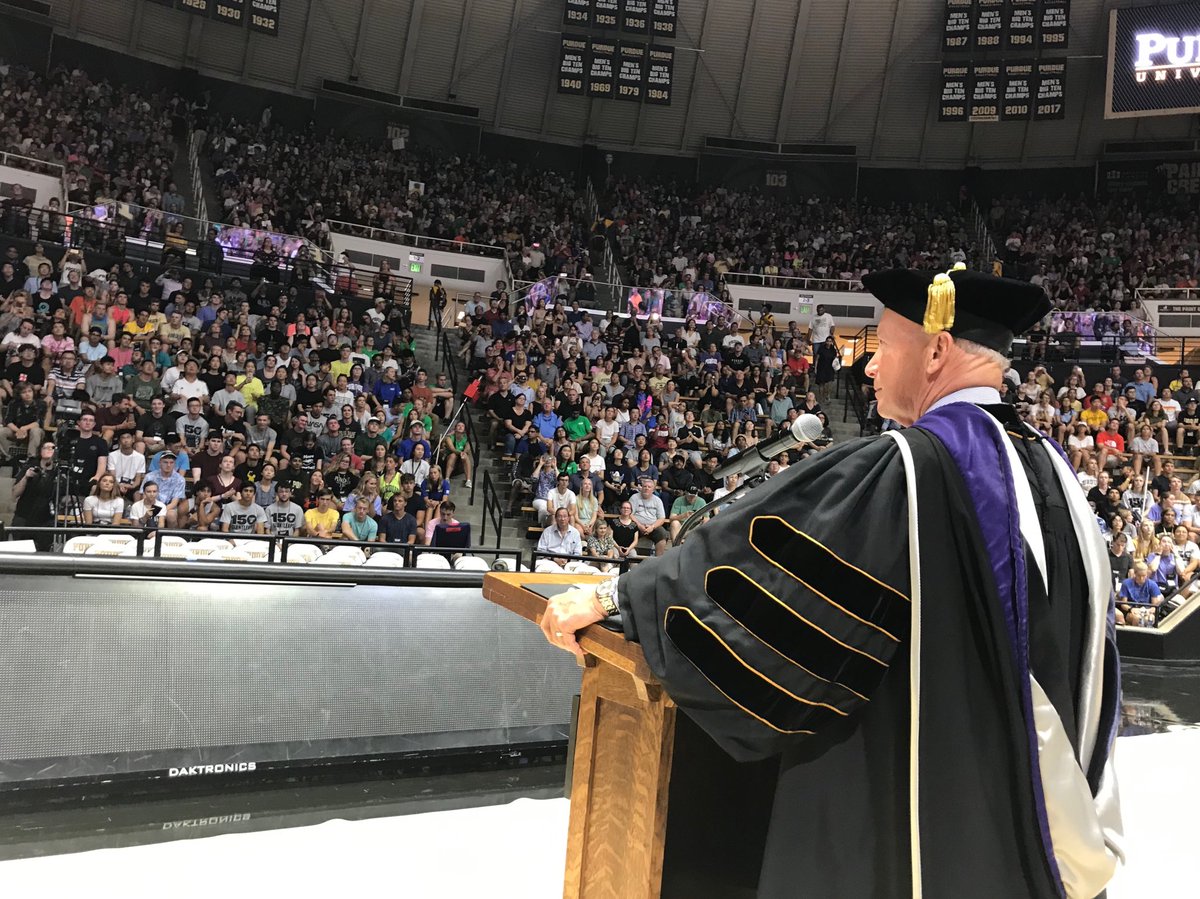 Inspiring afternoon! ⁦<a href="/purduemitch/">Mitch Daniels</a>⁩ addresses our new students (8000+) and their families in Mackey as we formally inducted the Class of 2023: coming to us from all over the state of Indiana, 49 states, and 78 countries-welcome new Boilermakers! ⁦<a href="/LifeAtPurdue/">Purdue University</a>⁩