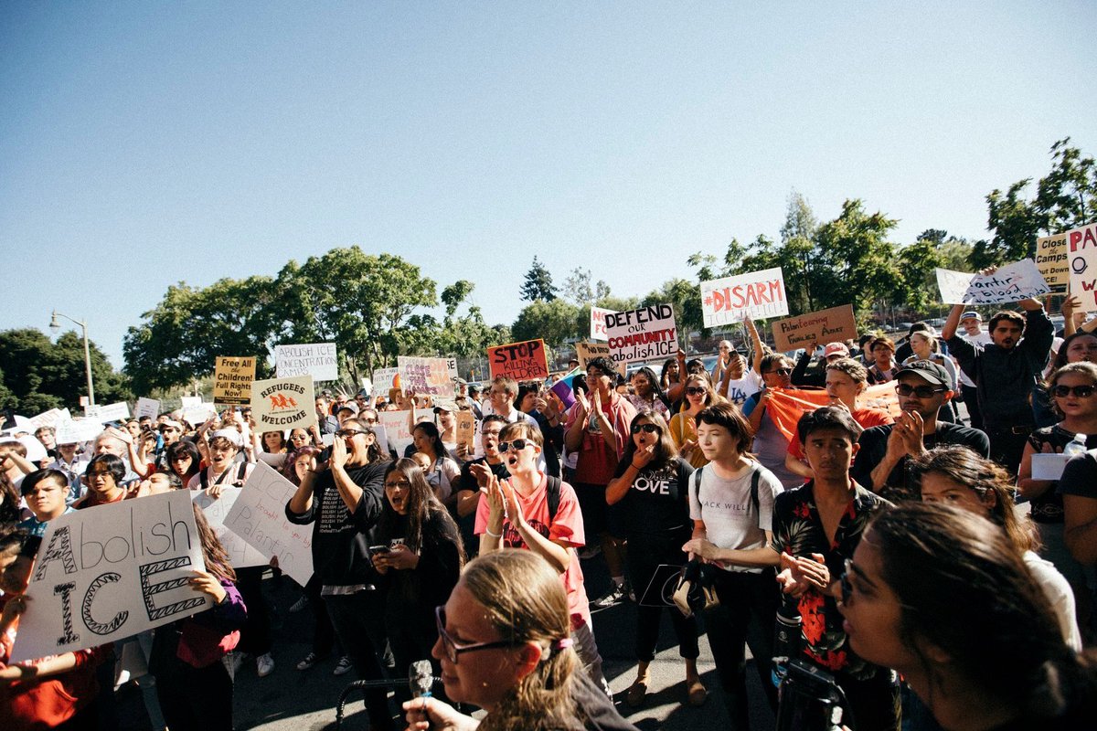CloseTheCampsBA's tweet photo. @PalantirTech @occupyicesf @ConMijente @JFREJNYC @4aPeoplesParty @svdebug @SIREN_BayArea @OaklandPrivacy @techworkersco @PSL_SF @JVPBayArea @NeverAgainActn @redstarsf @DSASantaCruz @DSACommunists @TANCBay @the_ILRC @C_Resistance @CausaJusta1 @jewishaction @AROCBayArea One month ago, we united to shut down @PalantirTech in the largest action @ PT in history. Join our #DisarmICE campaign as we turn up the pressure to #DropICE before their 9/25 deadline.
Tech workers: You don’t have to be complicit. Stop enabling terror & #DropICEContracts NOW! https://t.co/1vJupGuQjA