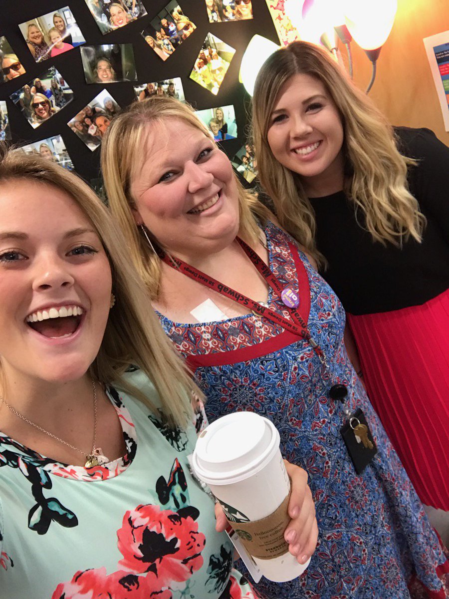 sbmattdawgs's tweet photo. We had a GREAT first day in our new school!!  We are very excited for what this year is going to bring!  #WeAreSikeston #SBWingPack https://t.co/NjGl1mk2PG
