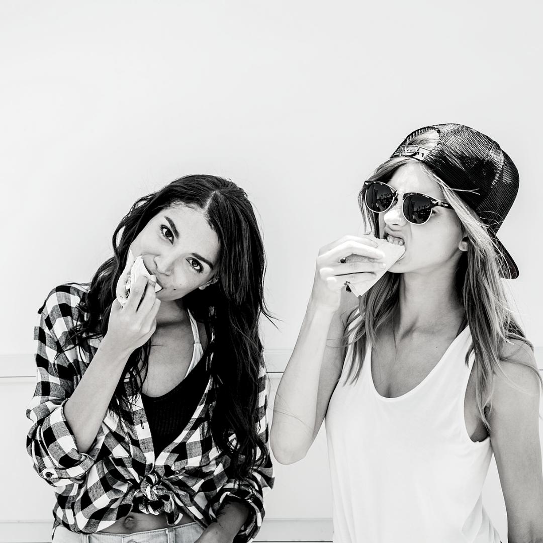 chronictacoshi's tweet photo. Taco Tuesday's are better with friends. #studentdiscount 

#chronictacos #chronictacoshawaii #tacolife #kapahulu #oahu #hawaii #tacos #tacotuesday  #mexicanfood #burrito #jarritos  #タコス #メキシカンレストラン https://t.co/BymgWCbEmj