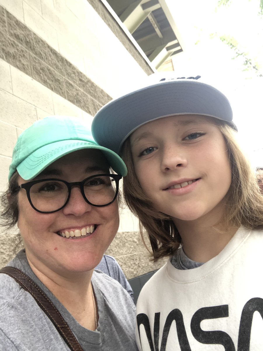 33jordynstrong's tweet photo. Game night with my Logan #tribetown https://t.co/FC5tHegqtK