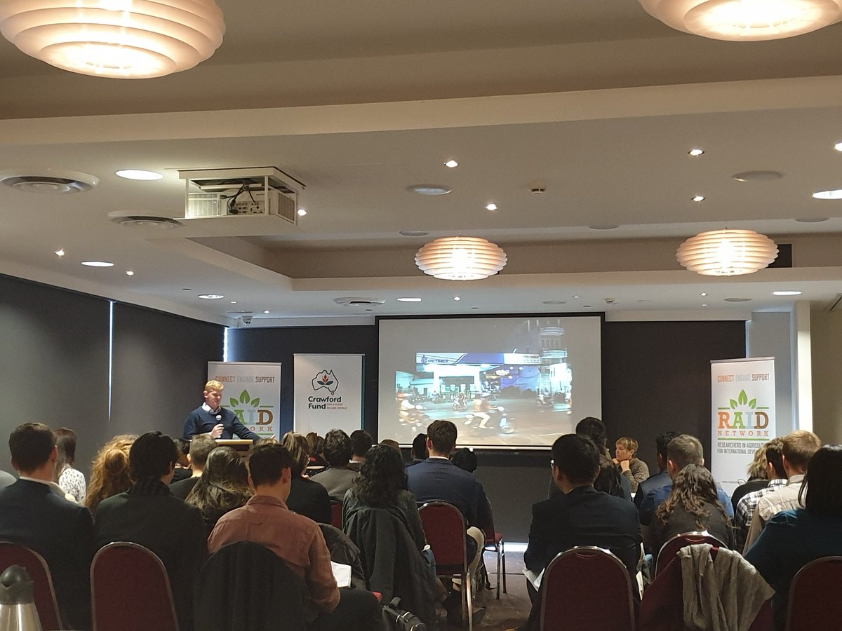 UoAGFAR's tweet image. Clean, clear infographics with simple coherent messages - key to effective #scicomm #devcomm says Mike Foley, Australian Community Media #19cfconf @CrawfordFund