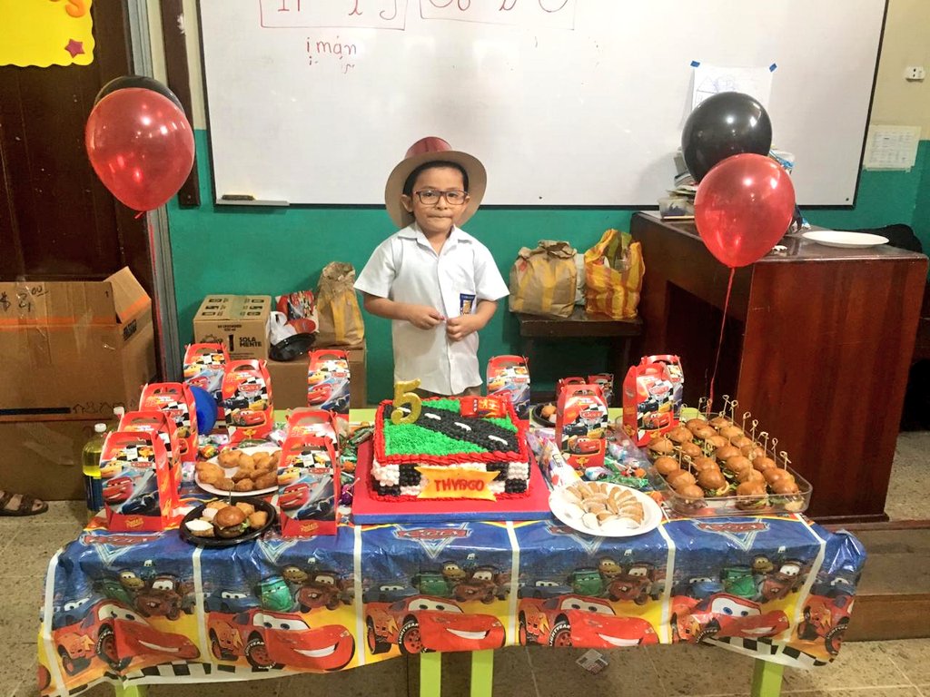 javierchangor's tweet photo. #Pasaje | Y mi Thyaguito Celebró sus 5 añitos con sus  compañeritos en la Escuelita.
Feliz Cumpleaños MI Amor..
@MarciaChangoL @elpasajeno https://t.co/TMf7XLcP8m