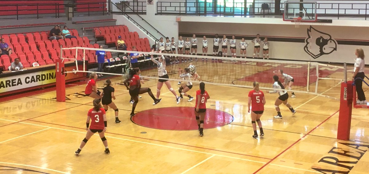 NWerremeyer's tweet photo. One last time! #GoMACcards https://t.co/aRierLd9GF