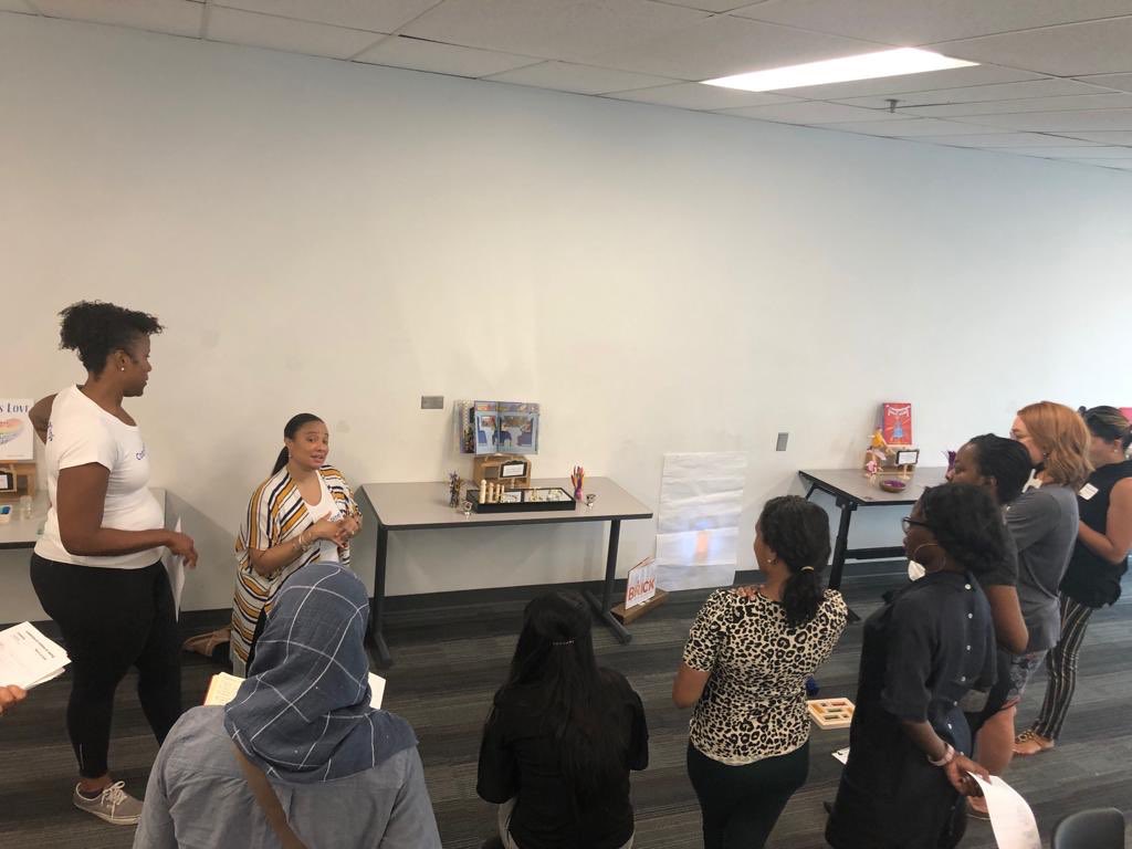 CoachesCornerEY's tweet photo. Another playful afternoon of learning as we unpack invitations for leerning. More amazing playshops tomorrow. #writetoplay #remainingculturallycalm Join us and register at: https://t.co/2tssJpHylC @albrown_tdsb @a_thompsonclass @booklamations https://t.co/cOGmSw8j9I