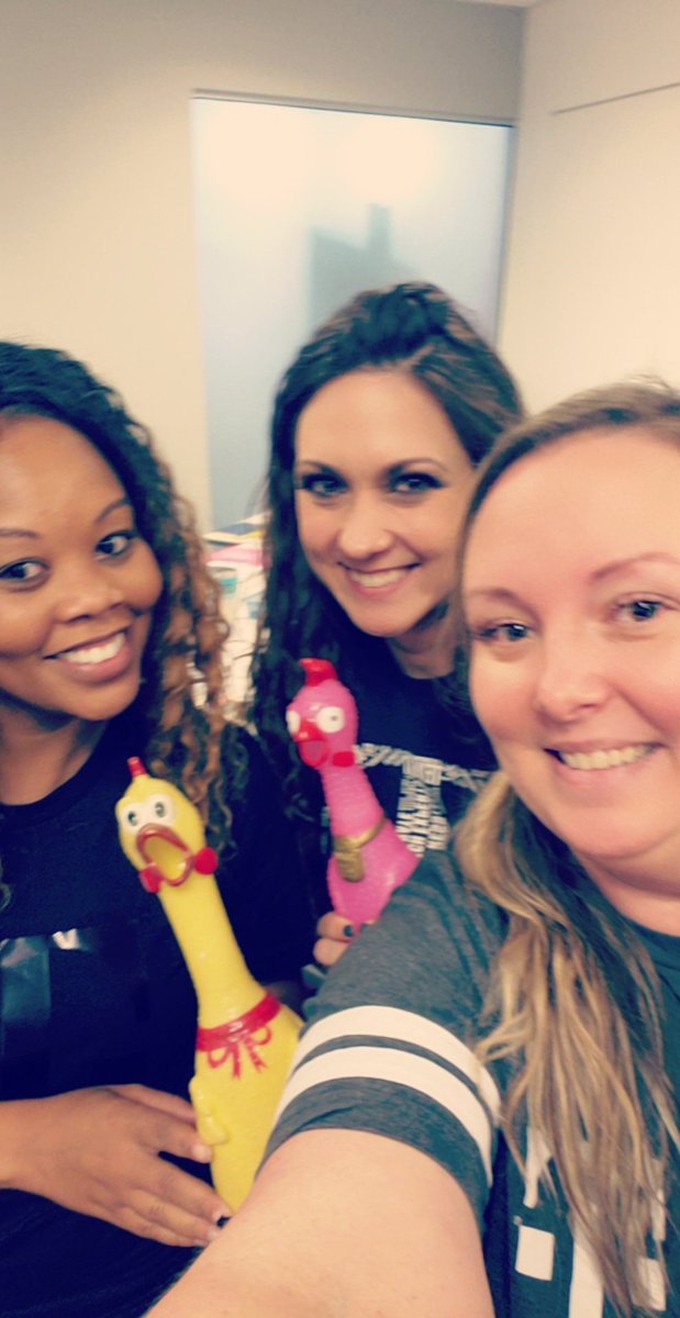amandagrace28's tweet photo. Had fun & learned bunches about Agility today in Day One of #ManagerMastery2
#AgilityShift
#ChattExpress
#CelebrityChickens
@JakeenaKendrick https://t.co/VR7TIDl6F4