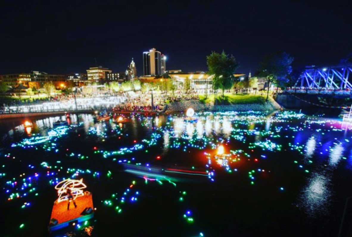 TheChadRyan's tweet photo. We opened #PromenadeFW, a new riverfront park in #FortWayne last weekend. I was there on opening night ... with cameras. https://t.co/W91SN29Ond