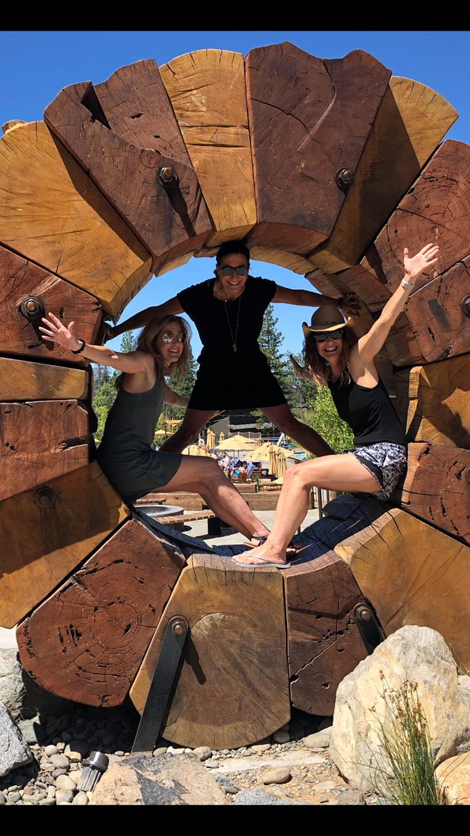 Cherylrusco's tweet photo. My friend, Cheryl is a finalist in Rush Creek Lodge's photo contest. Help rally votes! https://t.co/c0amYtPDDF @rushcreek_ynp https://t.co/nAat3emdl5