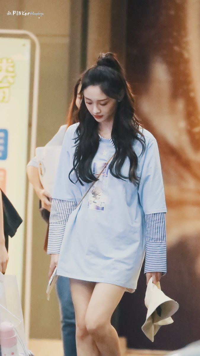 19981216cc's tweet photo. 190813 HUNAN TV 4p
#周洁琼 #kyulkyung #주결경 https://t.co/kmW78kp3nD