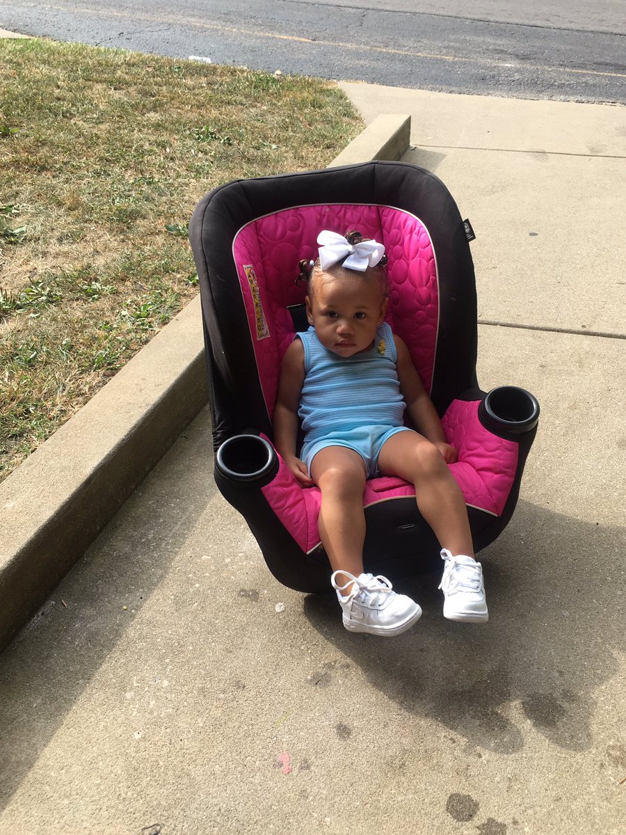 dammion2's tweet photo. My Daughter Growing Up😢😢😍😍😍 https://t.co/FV0aaD5MfF