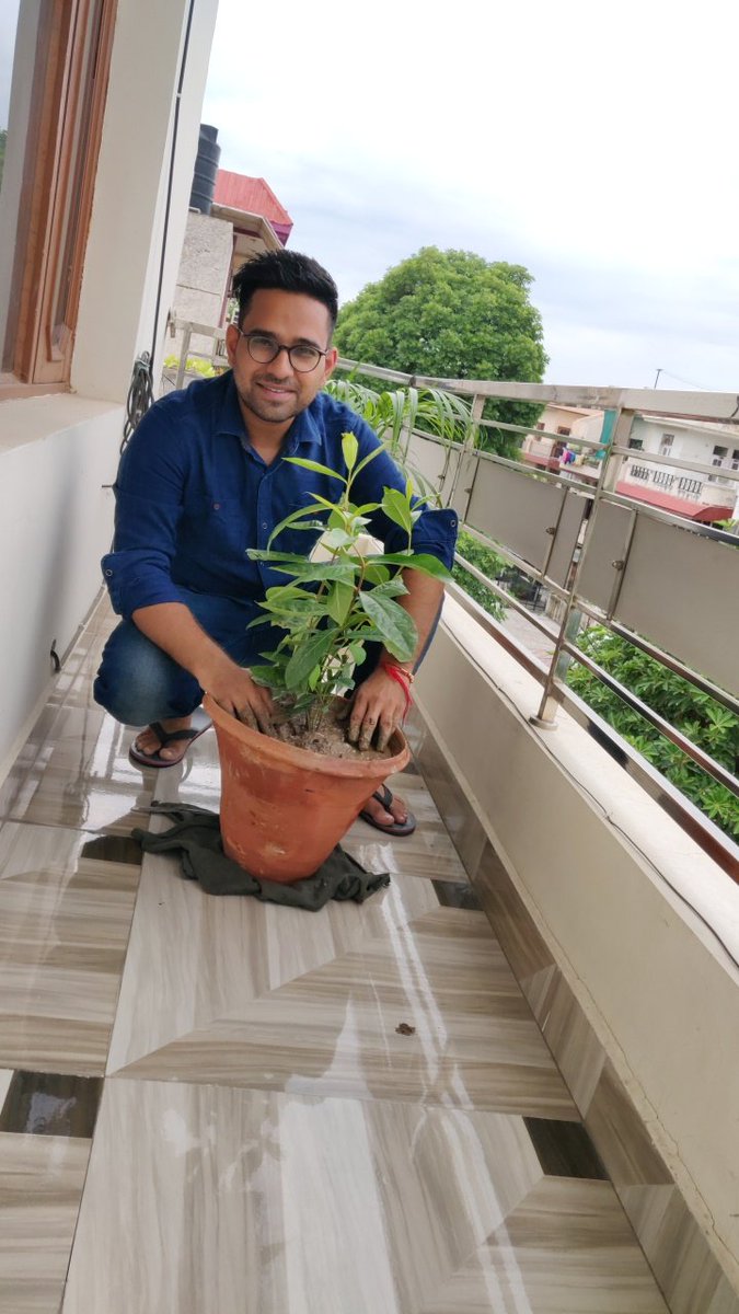 Manjit_Barnala's tweet photo. We had celebrated Dr. @Gurmeetramrahim Singh Ji's birthday with Tree plantation.
Salute to him for such a great inspiration and blessings. #PlantATreeGetOxygenFree #JoinHandsForTreePlantation https://t.co/c5MkoVrpk9