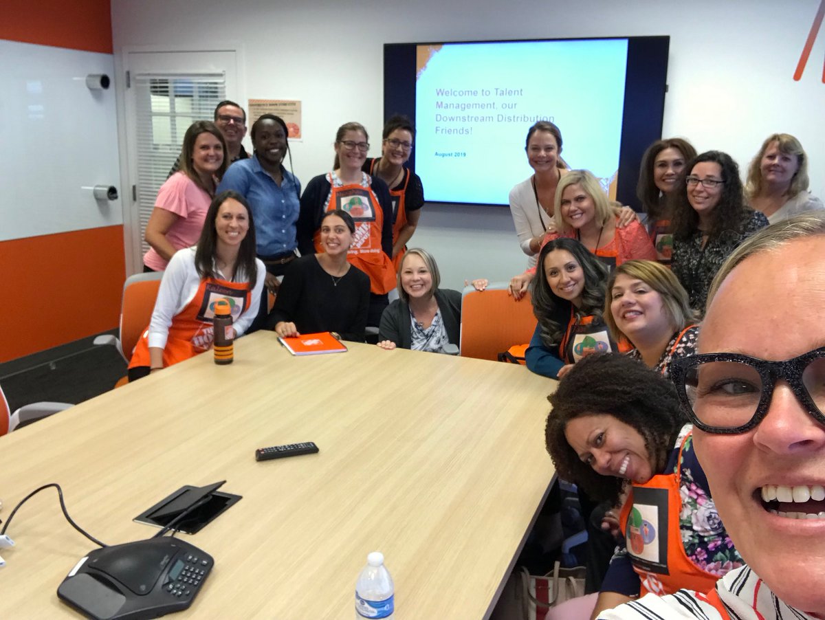 Our interactive day of learning! #Buildingpartnerships #Supportivenetworks #HRRocks ⁦@shannadl1⁩ ⁦@meaghan_THD⁩ ⁦@troyer_paige⁩ ⁦@John_Neveling⁩ #Kellyskronicals ⁦@JacquelineOseg6⁩ ⁦@KaleenA_HD⁩ ⁦@LayneThome⁩ ⁦@THDMMerkel⁩