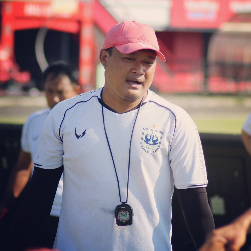 Assalamualaikum , teman2 semuanya, rekan2 pelatih, official , manajemen dan pemain pemain , mohon ijin saya pamit dri tim ini, terima kasih untuk kerja sama yang luar biasa d musim ini,mohon maaf belum bisa memberikan yang terbaik untujk tim ini, maaf juga kalo saya punya salah🙏