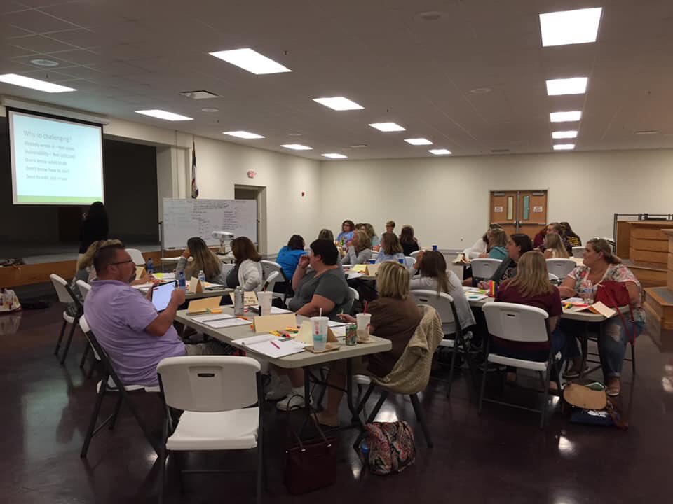 MariaEshenaur's tweet image. Invested time w @mcschoolswv educ8rs learning abt SRSD Writing with @Pooja979 @ThinkSRSD This is going to be our own grass roots movement! #GameChanger #PowreRoutines  #MovingTheLine #TheWaterIsRising🛳 #StudentLearningGoals  #TeacherLife #GreatSchoolsGreatLearners #BengalPride💚