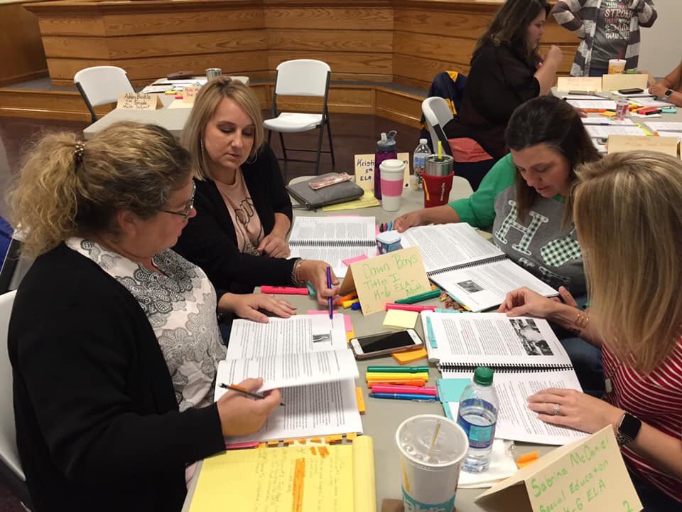 MariaEshenaur's tweet image. Invested time w @mcschoolswv educ8rs learning abt SRSD Writing with @Pooja979 @ThinkSRSD This is going to be our own grass roots movement! #GameChanger #PowreRoutines  #MovingTheLine #TheWaterIsRising🛳 #StudentLearningGoals  #TeacherLife #GreatSchoolsGreatLearners #BengalPride💚