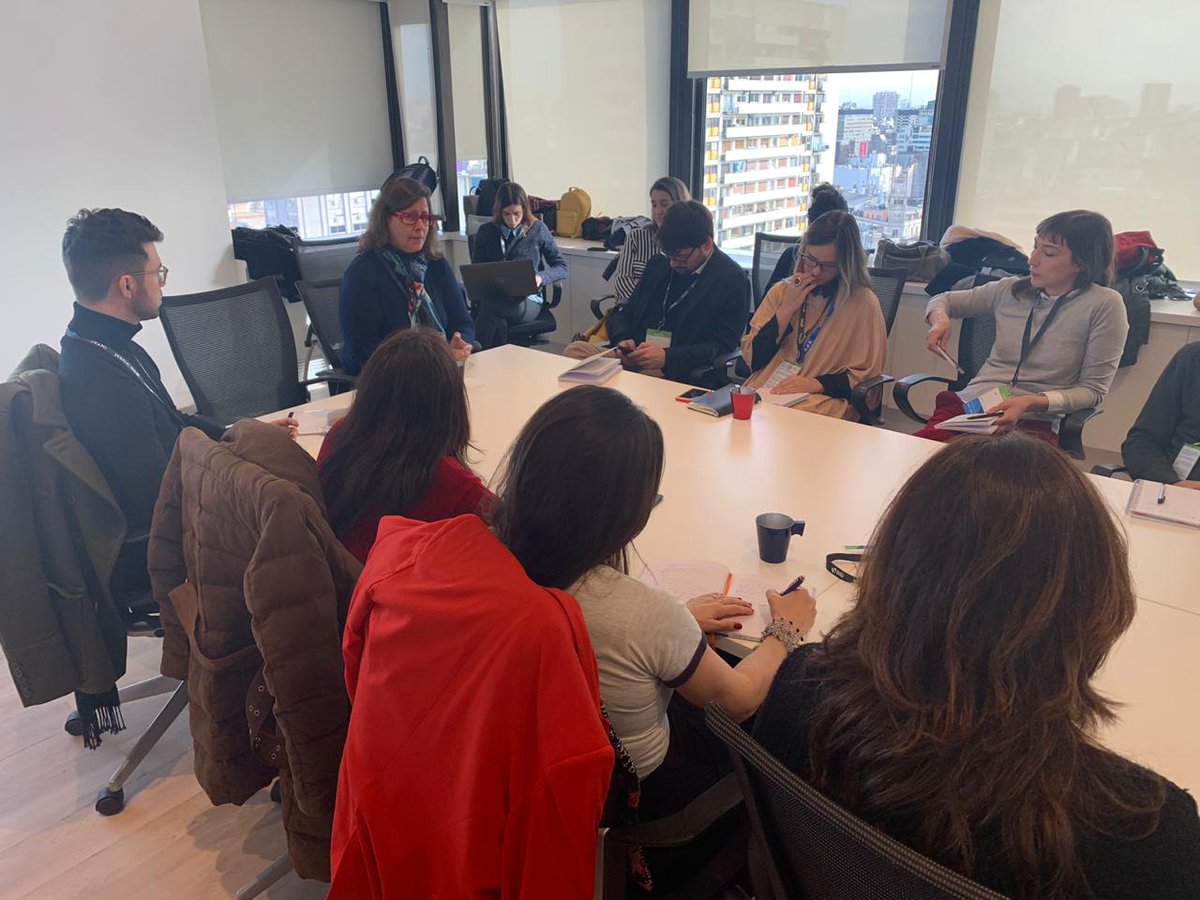 LuliCardini's tweet photo. Conversación sobre alianzas multisectoriales en educación. Gracias @Andreabergam y @AngelaDannemann por compartir la experiencia del caso de Brasil. Mucho para aprender sobre la colaboración entre actores para mejorar la educación #EduLabCIPPEC @el_BID @CIPPEC https://t.co/kdWTb5d7ud