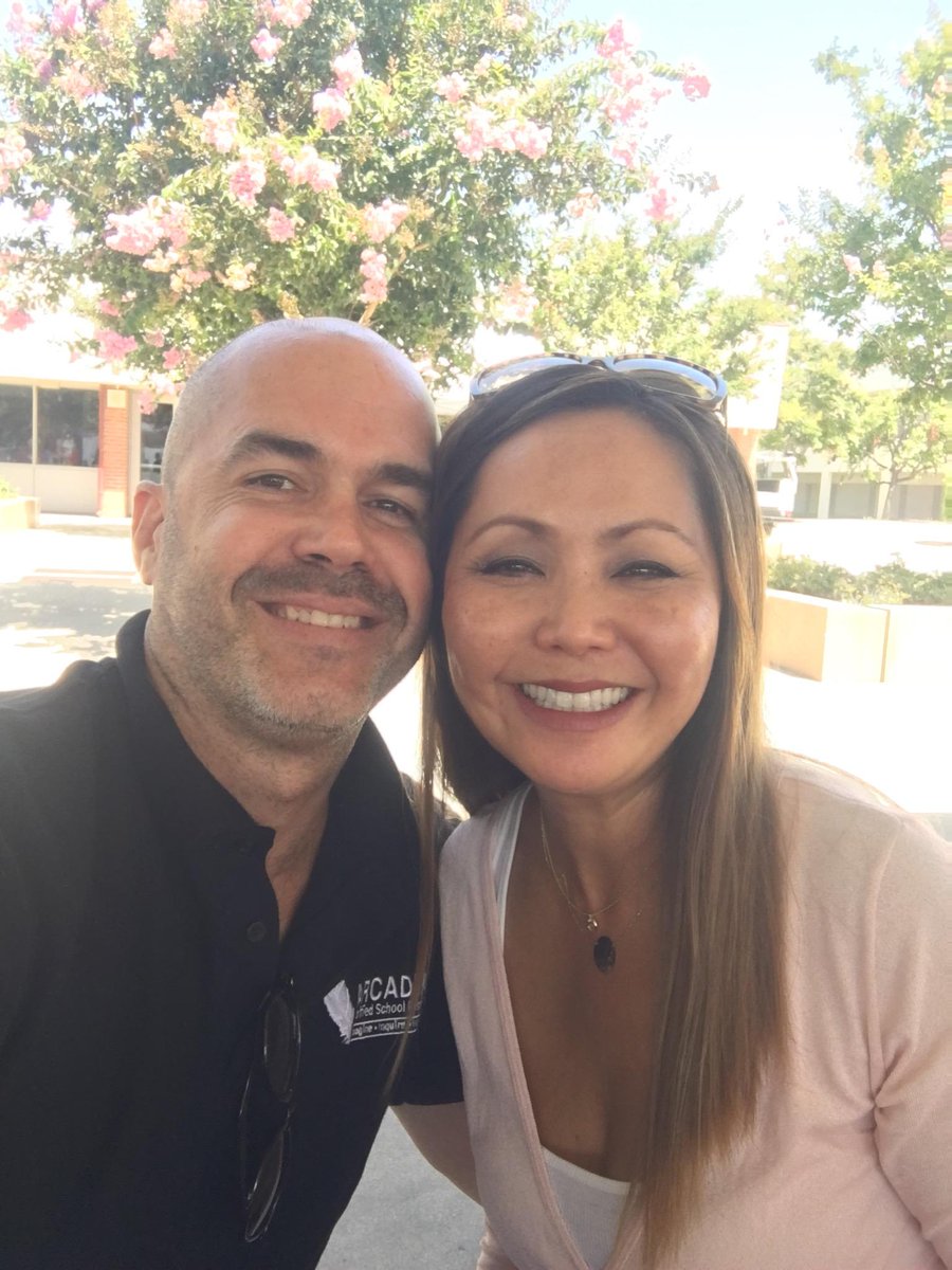 MsMimura's tweet photo. Our #backtoschool annual BBQ hosted by @ArcadiaUnified & the Lions Club every year! I get to eat 🥪🍱 with my bubs @pauldrumsfunk who works at the print shop with Tim! Can't believe we have sush🍣 #ausdfamily #Apachebound #BetterTogether Thank you 🦁 Club Arcadia! 🤗 Mr. Morales! https://t.co/Jgfjg441Yg