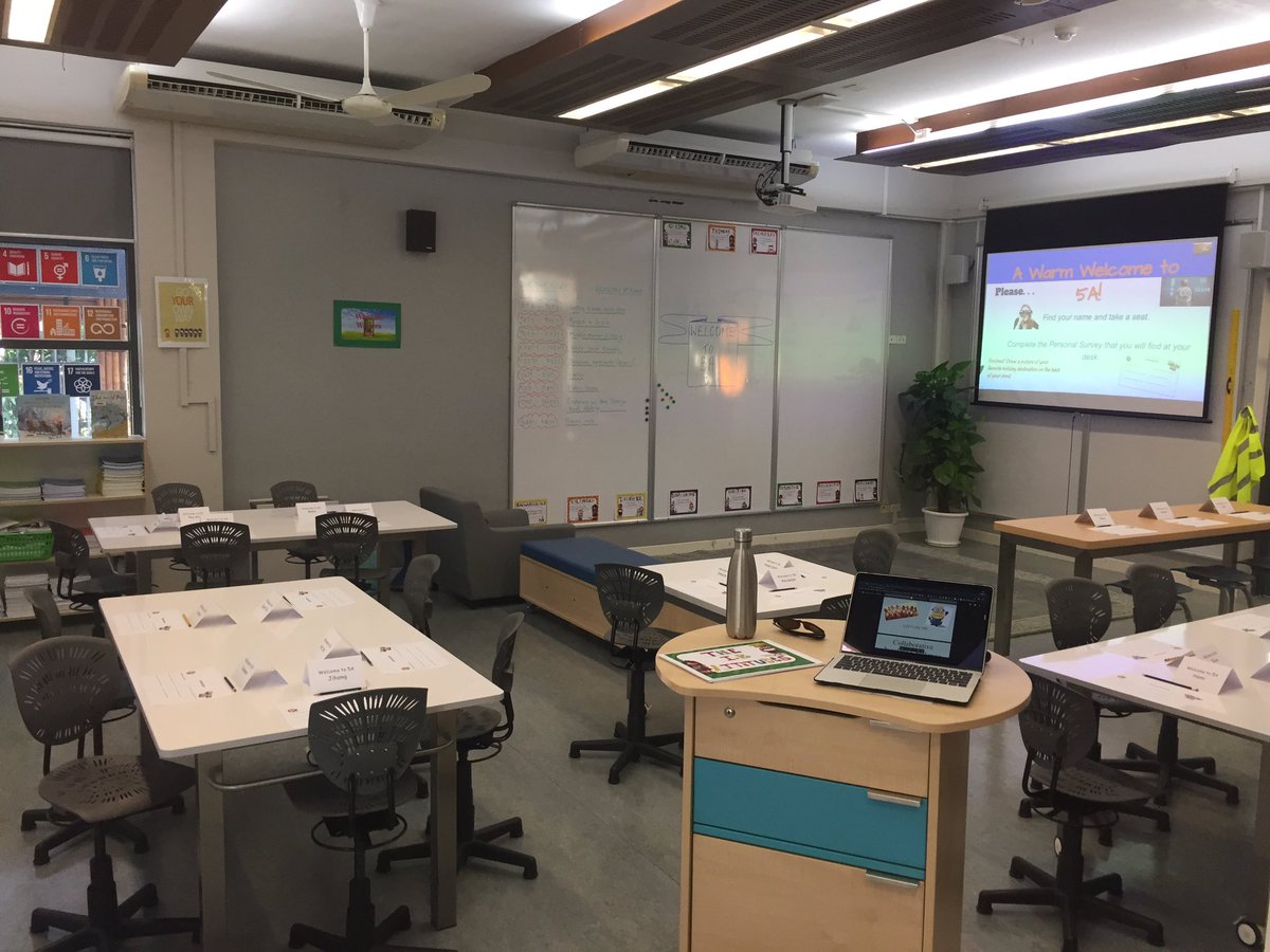 Charliedomoore's tweet photo. 10 mins till students arrive. Taking a moment to reflect on how lucky I am to be teaching at this amazing school. Let’s do this 5 A! #uniquelyunis https://t.co/WbZb3FrBiN