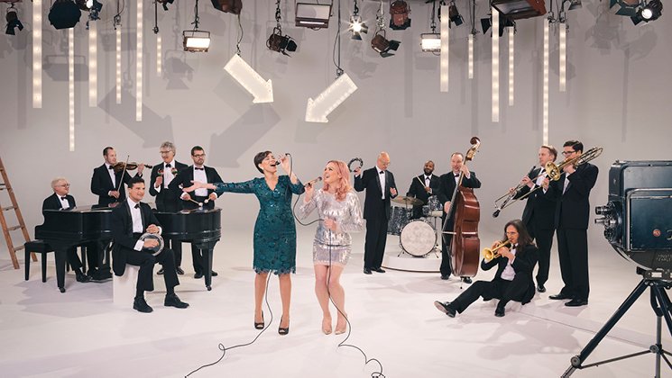 LAWeeklyStreet's tweet photo. RT + Follow us to #win tickets to @PinkMartiniBand  @violentfemmes with both bands joined by the Hollywood Bowl Orchestra @HollywoodBowl FRIDAY 8/23/19! https://t.co/mnAUZ3Q049 #freetickettuesday https://t.co/VNHeGYaYVY