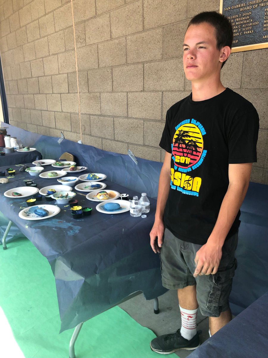 SanGabrielUSD's tweet photo. SGUSD is painting the world with kindness one rock at a time! #eagleprojectsrock #hoorayforscouts #goJMS #registrationlinefun https://t.co/VZStj7U2dm