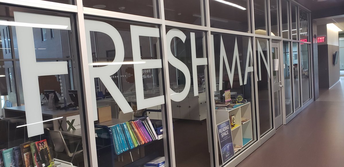 ADNovacekOPS233's tweet photo. Hey Class of 2023!! You ready for tomorrow?? We are ready for you!! Welcome home! #OwlPower #OwlUp #Freshmen https://t.co/iVFIRnMA3e