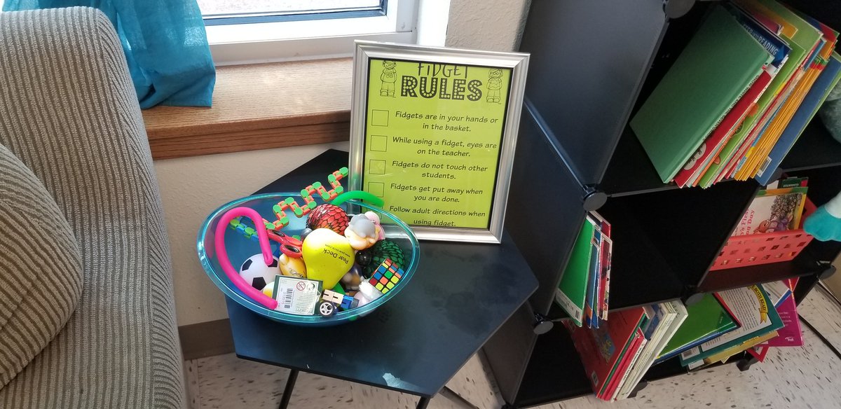 Ms. Amber Drake tweet media