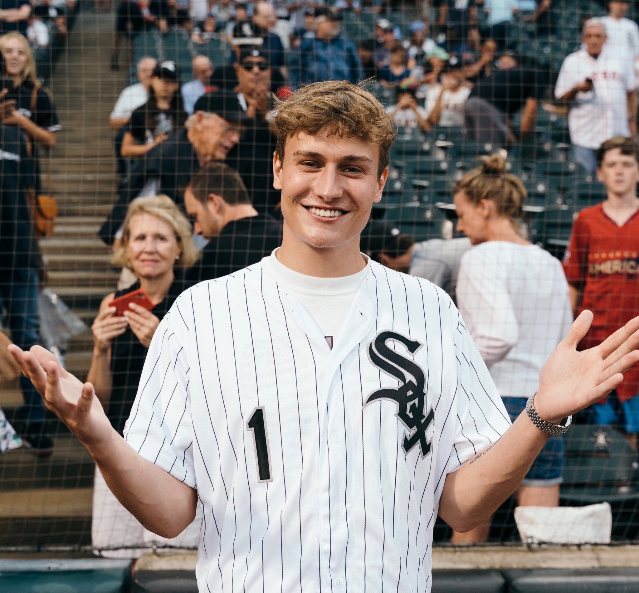 Chicago White Sox on X: .@_ColeBennett_ is in the house. Thanks for  stopping by! 👊  / X