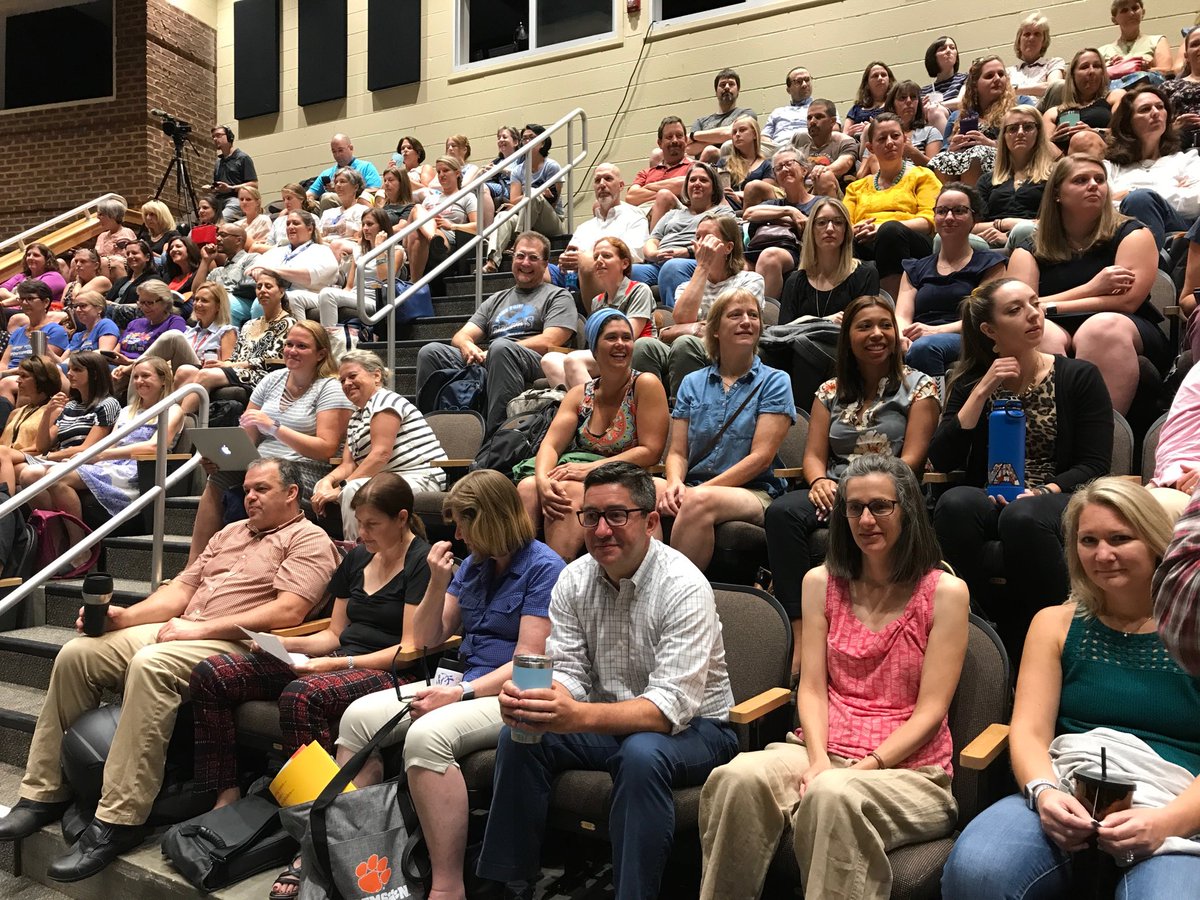 ckeiser85's tweet photo. Welcome back ⁦@k12albemarle⁩ teachers!! Looking forward to an incredible year! https://t.co/SkhTJDSPxG