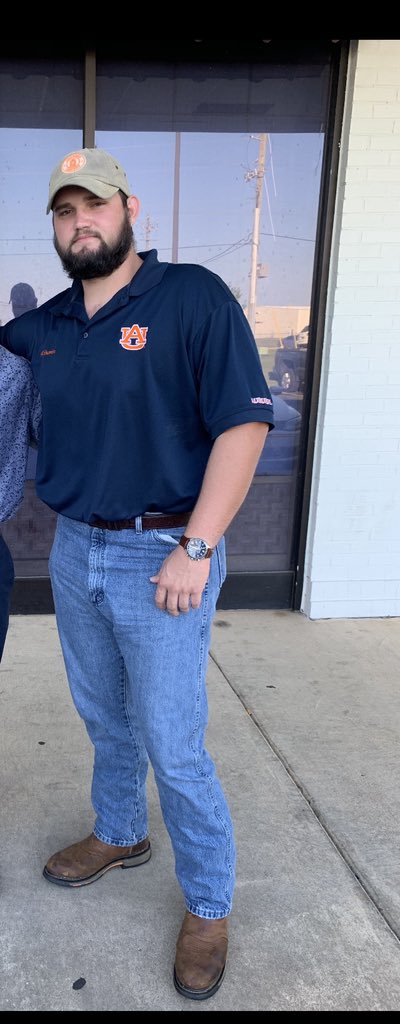 WestonDawson25's tweet photo. Dieting and exercise actually works, who would’ve thought. 50 pounds off, couldn’t of done it with out the help of @ChipotleTweets https://t.co/m9s8wEDARN