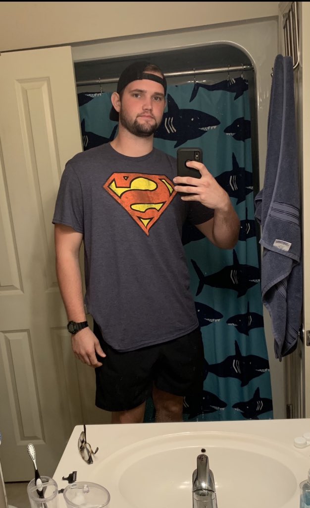 WestonDawson25's tweet photo. Dieting and exercise actually works, who would’ve thought. 50 pounds off, couldn’t of done it with out the help of @ChipotleTweets https://t.co/m9s8wEDARN