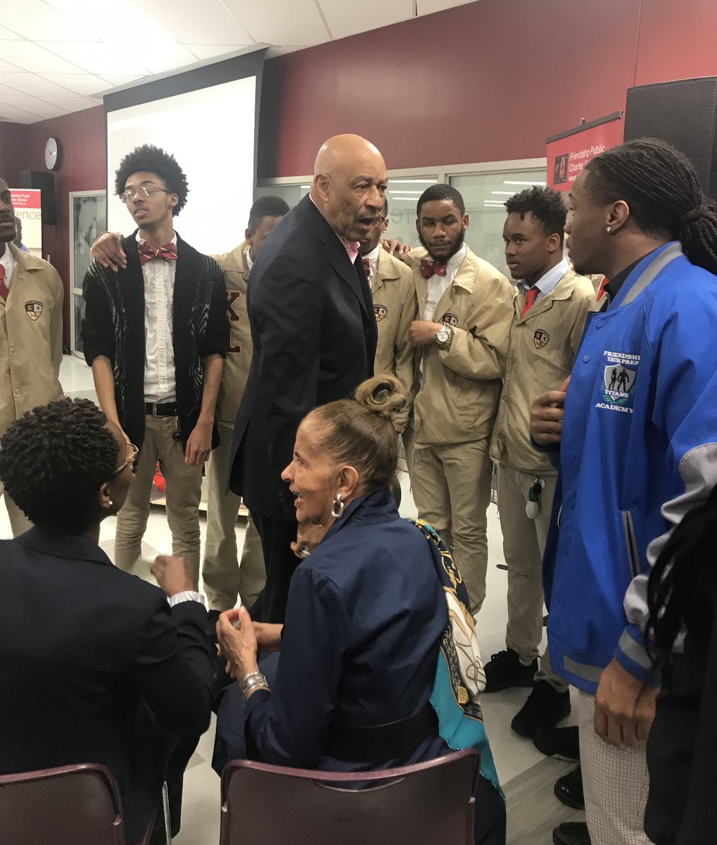 LynneJones97's tweet photo. Founding @FriendshipPCS CEO Mr. Hense is always on hand to support #FPCSTP scholars. #FriendshipFWD19 #TPKappaLeague https://t.co/iI20onxSIX