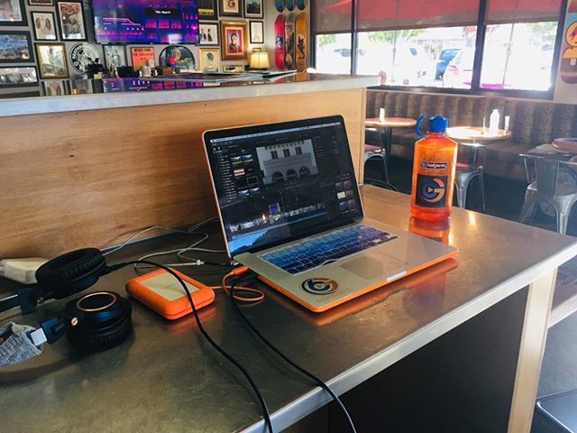 Gear6Pros's tweet photo. Branding game is strong with the Gear 6 Pros. #yourbrand #satelliteoffice #coffeeshop #nauticalbean #sanluisobispo https://t.co/gUd7DNMyaR https://t.co/Ckrl8m5Sfq