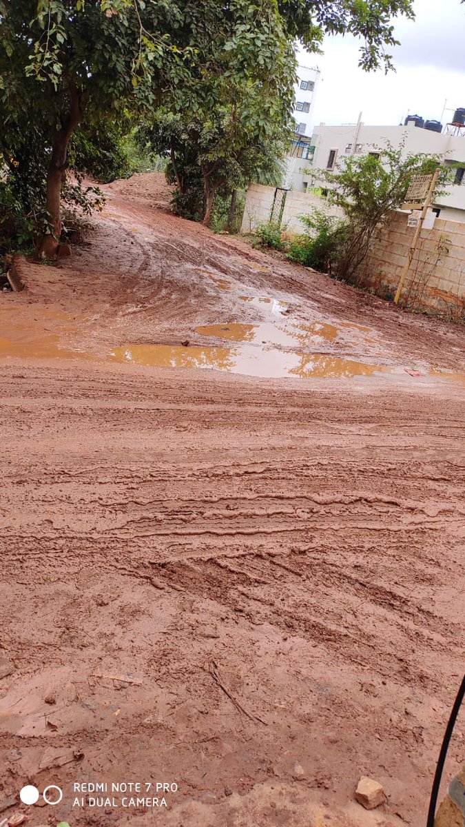 iamsunildsa's tweet photo. This is hw Bangalore Flood Effected our Layout. This is the condition frm1 year. 1st thy said Gas line and after 6 months they said drain line. Now it's Flood Line. Residents Cannot walk here #BBMP #Bangalore @BBMP_MAYOR @BBMPCOMM @bbmpcommr @CMofKarnataka Can Any1 Look into this https://t.co/Mrib51vTPC