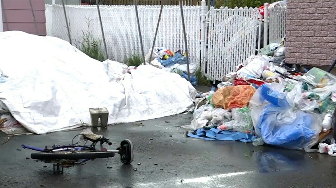 KateTremblayTVA's tweet photo. Saguenay songe à former ses équipes au trouble d'accumulation compulsive

https://t.co/LlKM4VdyaQ https://t.co/QboVHVrxyx