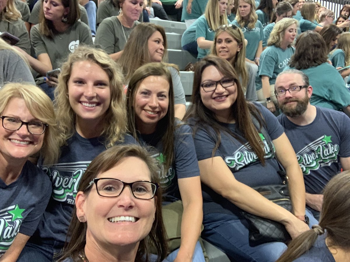 Christa Moore tweet media