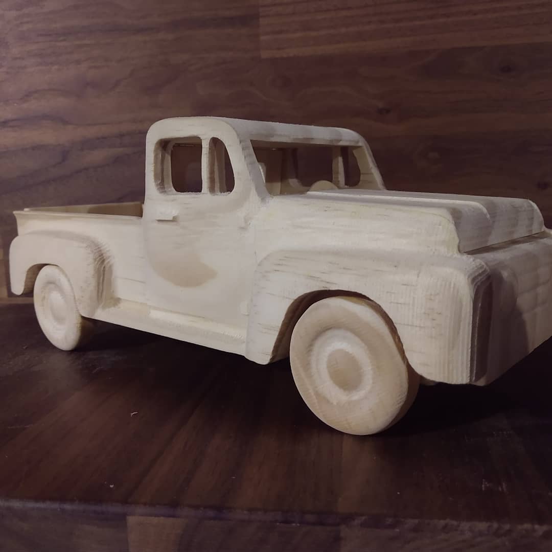 BandBWoodDesign's tweet photo. Old school trucks now available. You can also purchase them as a kit if you would like to build one yourself or purchase as a gift. https://t.co/yO2Mug9nis
